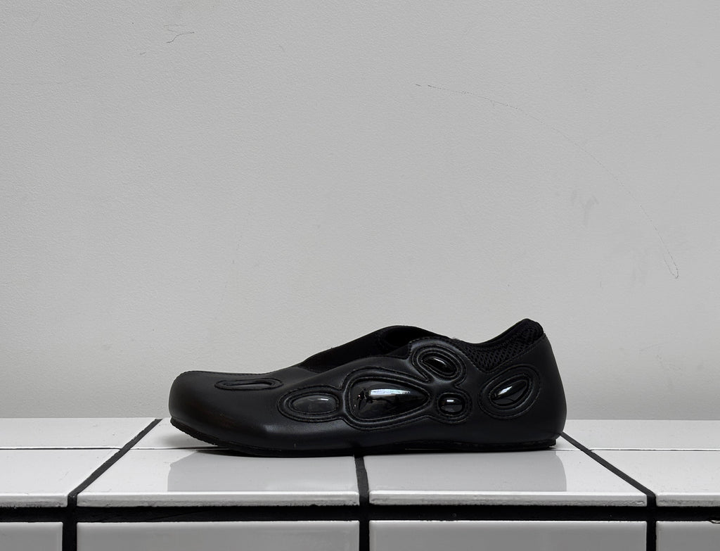 PRE-OWNED Alien Barefoot