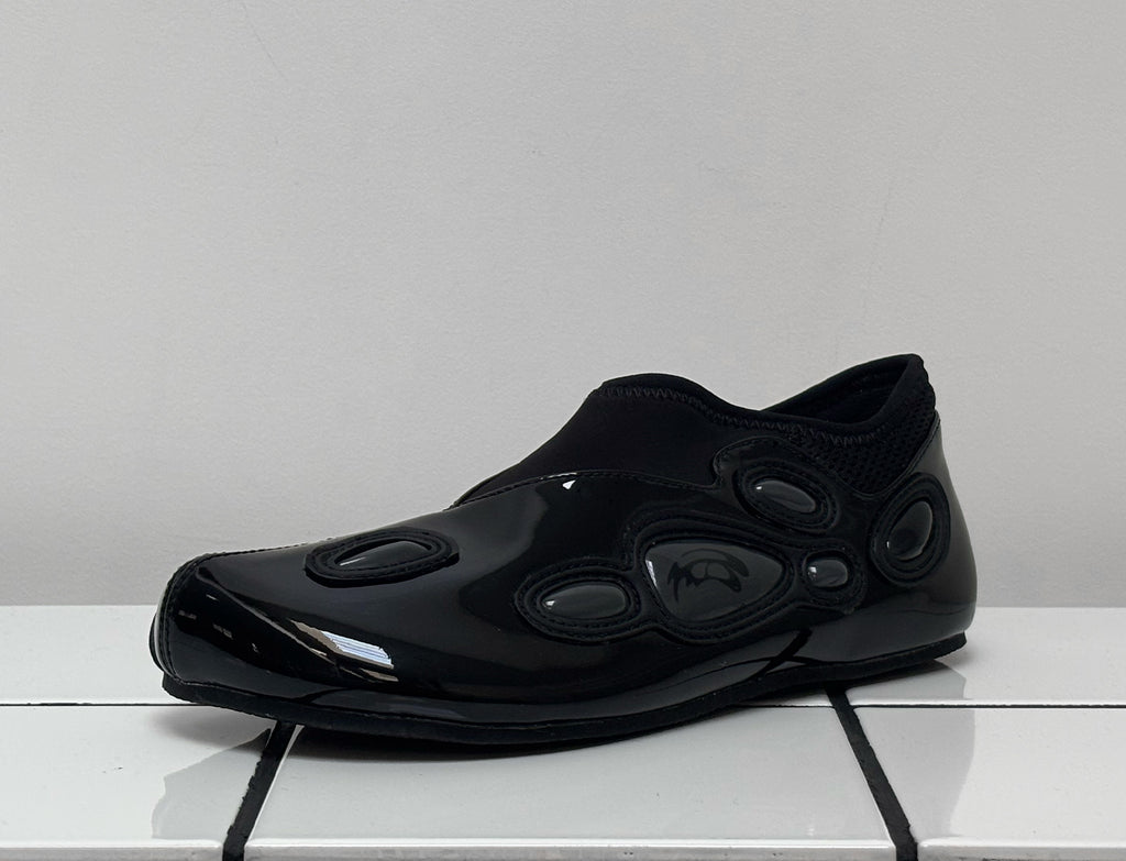 PRE-OWNED ALIEN BAREFOOT