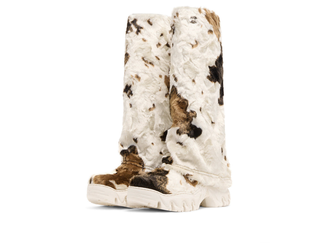 BOCCACCIO II RAIN Cow