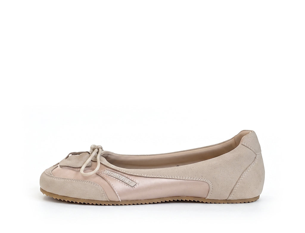 BALLET - Worn by Esther Yu (虞书欣)