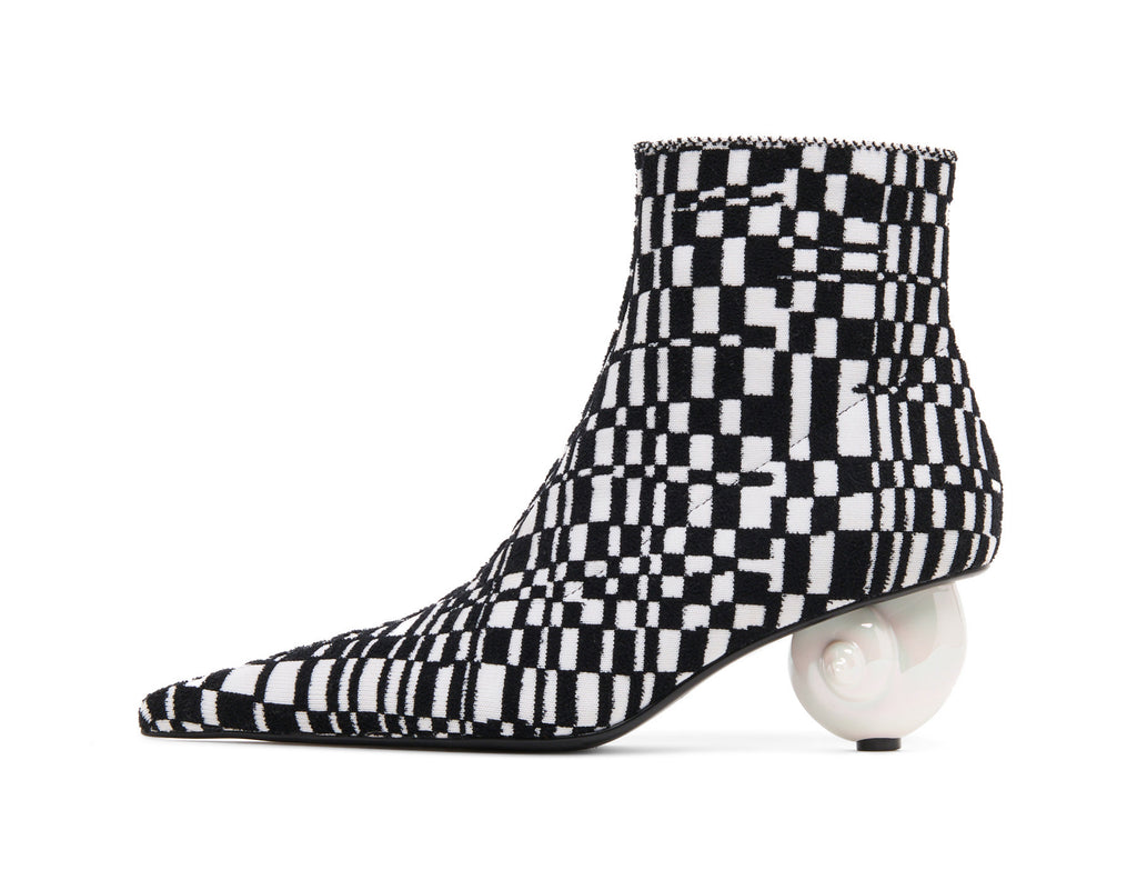 SHELL HEEL Glitch
