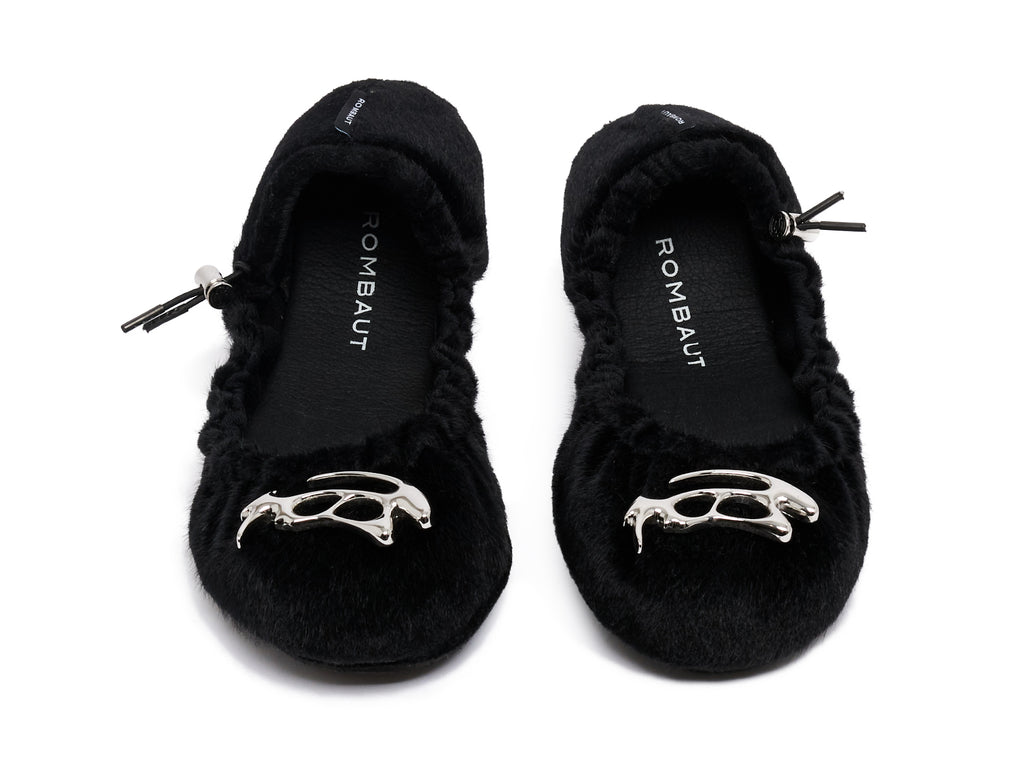 AURA FLATS Black Faux Pony